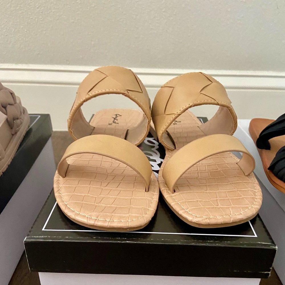 Pink Lily Bevin Sandal, size 6